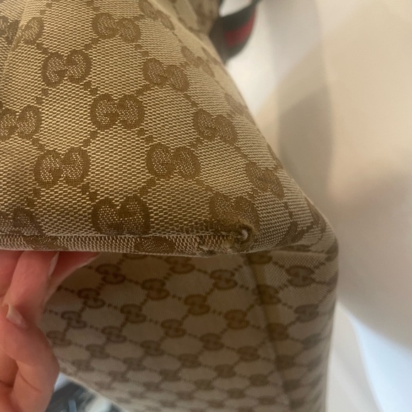 Gucci Canvas GG diaper/tote bag - Picture 10 of 17